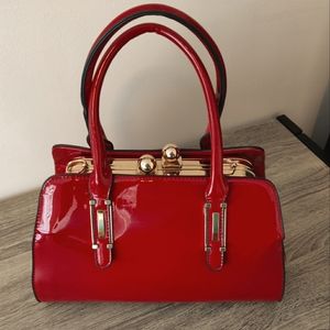 Fire Engine Red Purse 🍒 ♥️